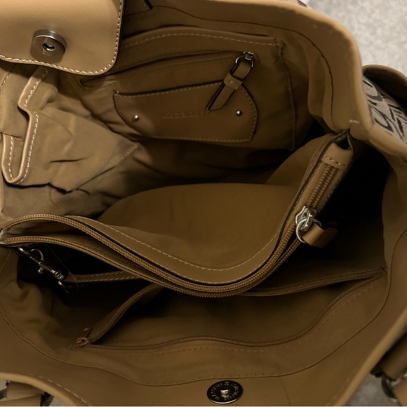 LC daily hobo with attached change purse - Picture 8 of 10